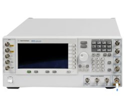 Keysight  Agilent  E8267D