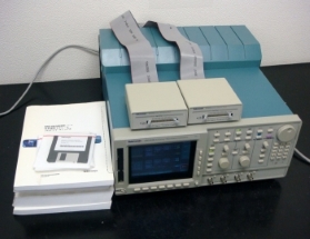 Tektronix AWG420