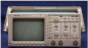 TDS320   Tektronix Digital Oscilloscopes 